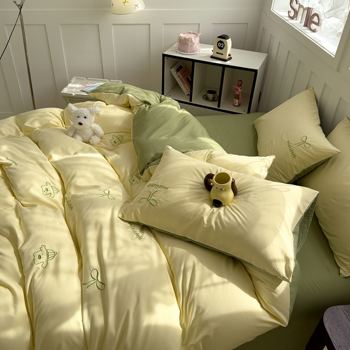 91家纺网 家纺一手货源 找家纺 曼谷 帽子狗刺绣四件套磨毛床上用品水洗棉三件套件 帽子狗-芝士绿