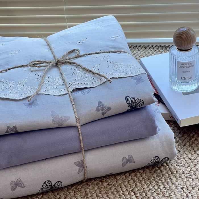 91家纺网 家纺一手货源 找家纺 2024新款全棉印花双层纱四件套--蕾丝花边款 惜花芷