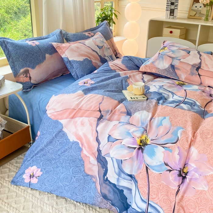 91家纺网 家纺一手货源 找家纺 2025新款植物羊绒大板磨毛活性印花四件套花舞悠然