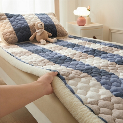 91家纺网 家纺一手货源 找家纺 （总）喜居 2024新款A类加厚牛奶绒床褥子学生床垫子薄床垫床褥垫