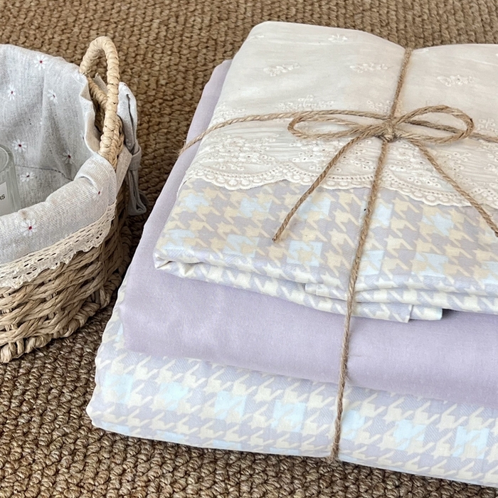 91家纺网 家纺一手货源 找家纺 2024新款全棉印花双层纱四件套--蕾丝花边款 千鸟格