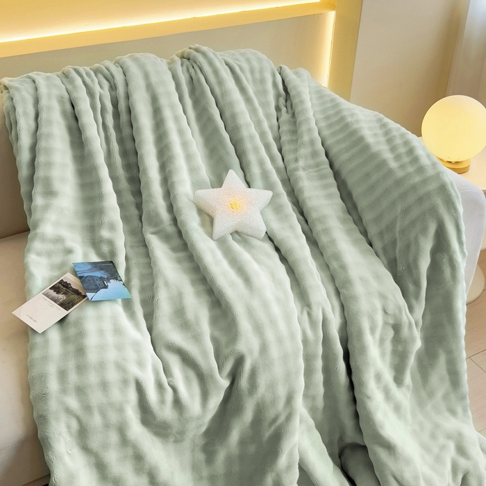 91家纺网 家纺一手货源 找家纺 琪琪阁家纺 2024新款牛奶绒泡泡绒单被套 抹茶绿