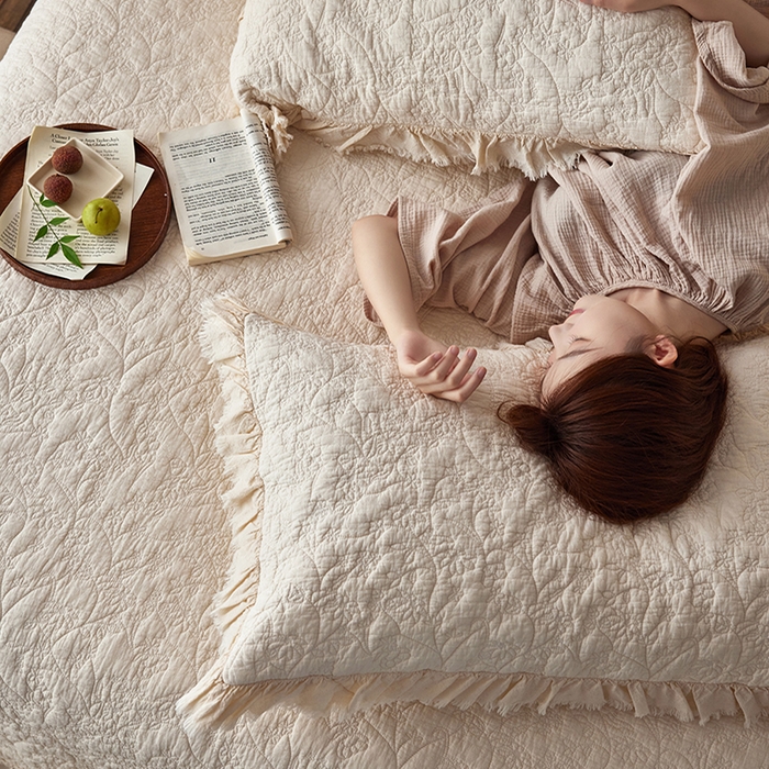 91家纺网 家纺一手货源 找家纺 安莱生活 2024新品百分百全棉密道绗缝成品酵素洗多功能床盖三件套 楠枝