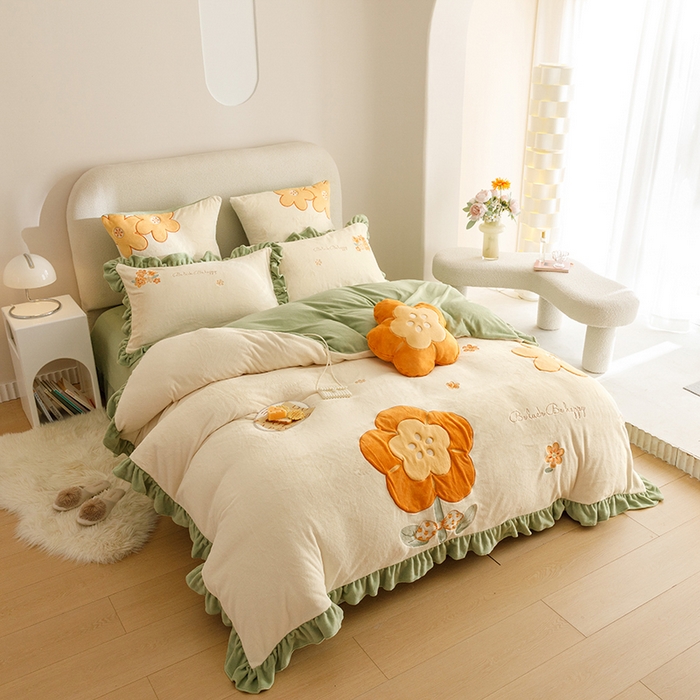 91家纺网 家纺一手货源 找家纺 绒梦里 2024新款加厚韩版贴布绣花牛奶绒-梦之花系列 梦之花-青春绿