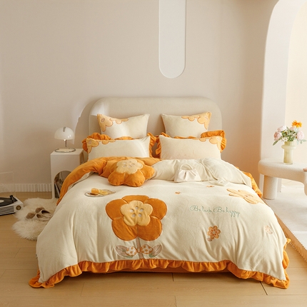 91家纺网 家纺一手货源 找家纺 绒梦里 2024新款加厚韩版贴布绣花牛奶绒-梦之花系列 梦之花-暖橙