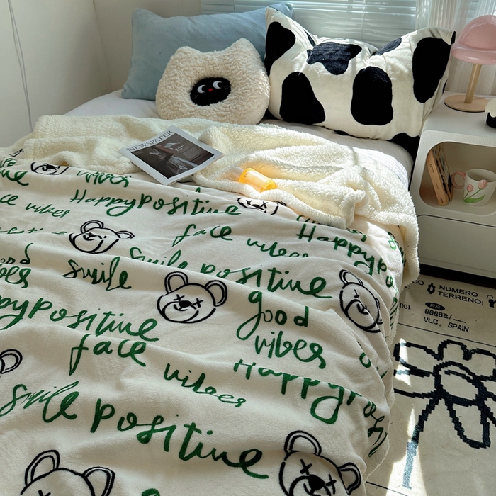 91家纺网 家纺一手货源 找家纺 萝莉家纺 2024秋冬新款多功能加厚牛奶绒羊羔绒多功能毛毯 字母熊