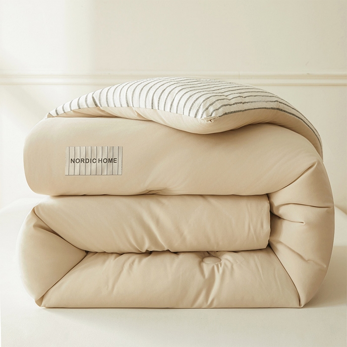 91家纺网 家纺一手货源 找家纺 （总）荔禾家居 2024新款A类素色条纹双拼大豆被子被芯