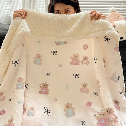 萝莉家纺 2024秋冬新款多功能加厚牛奶绒羊羔绒多功能毛毯 樱桃熊