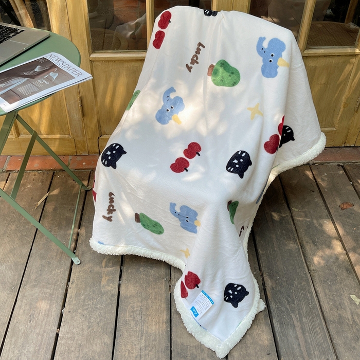 91家纺网 家纺一手货源 找家纺 萝莉家纺 2024秋冬新款多功能加厚牛奶绒羊羔绒多功能毛毯 苹果乐园