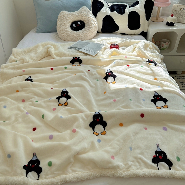 91家纺网 家纺一手货源 找家纺 萝莉家纺 2024秋冬新款多功能加厚牛奶绒羊羔绒多功能毛毯 小企鹅