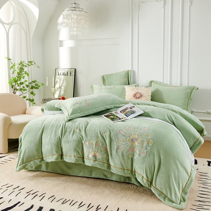 91家纺网 家纺一手货源 找家纺 （总）昊翔2024新款牛奶绒刺绣四件套