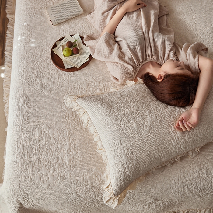 91家纺网 家纺一手货源 找家纺 安莱生活 2024新品百分百全棉密道绗缝成品酵素洗多功能床盖三件套 觅境