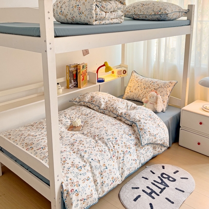 91家纺网 家纺一手货源 找家纺 （总）贝扬思家纺 2024新款贝壳绣水洗双层纱系列-8月新品（学生三件套）