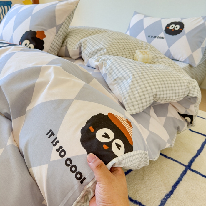 91家纺网 家纺一手货源 找家纺 感遇家纺 2024新款全棉印花四件套 菱格煤球