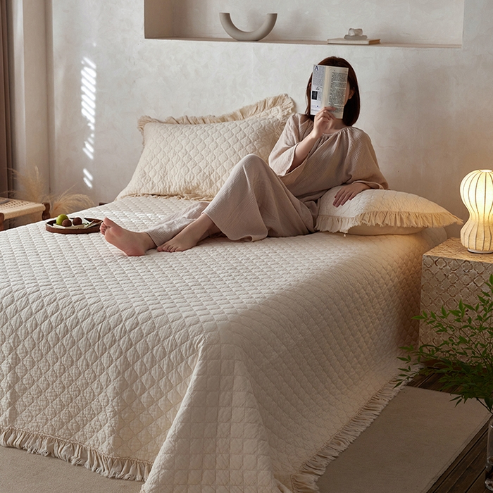 91家纺网 家纺一手货源 找家纺 安莱生活 2024新品百分百全棉密道绗缝成品酵素洗多功能床盖三件套 知晓