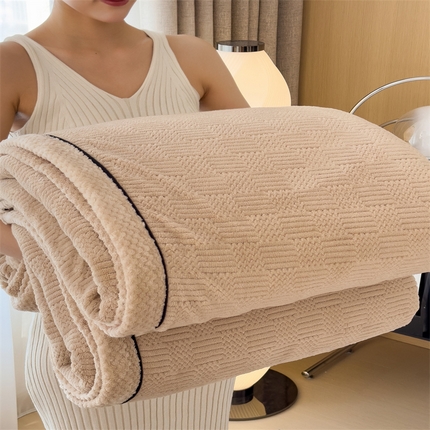 91家纺网 家纺一手货源 找家纺 （总）丝幔家纺 2025新款暖绒提花雕花多功能毛毯床单