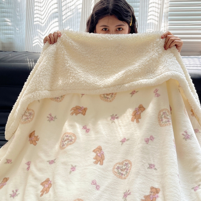 91家纺网 家纺一手货源 找家纺 萝莉家纺 2024秋冬新款多功能加厚牛奶绒羊羔绒多功能毛毯 花束熊
