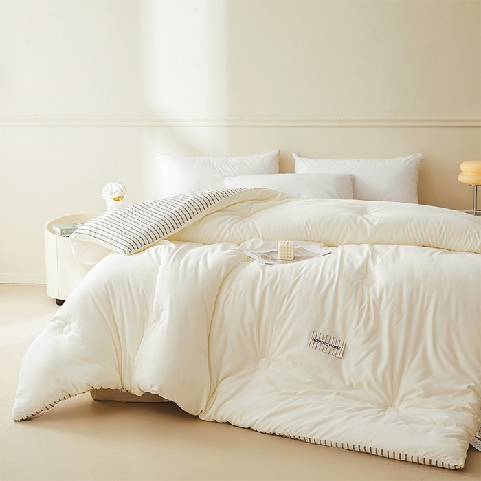 91家纺网 家纺一手货源 找家纺 荔禾家居 2024新款A类素色条纹双拼大豆被子被芯 条纹-珍珠白