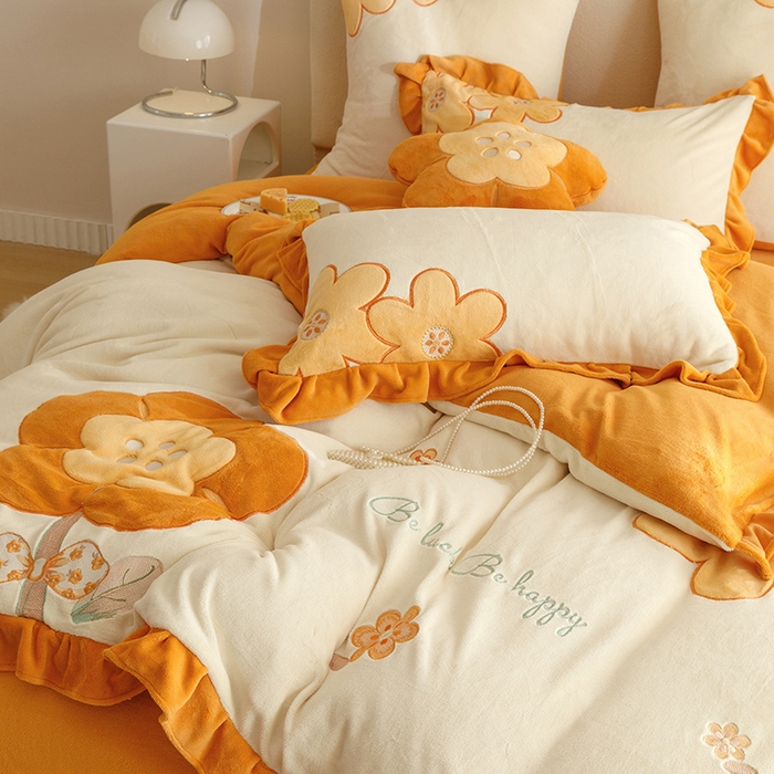 91家纺网 家纺一手货源 找家纺 绒梦里 2024新款加厚韩版贴布绣花牛奶绒-梦之花系列 梦之花-暖橙