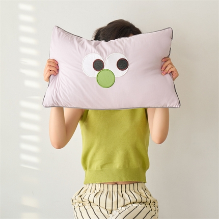 91家纺网 家纺一手货源 找家纺 （总）2024新款ins风多巴胺全棉枕套大眼睛可拆洗全荞麦枕35×55CM单人枕