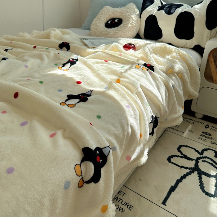 91家纺网 家纺一手货源 找家纺 萝莉家纺 2024秋冬新款多功能加厚牛奶绒羊羔绒多功能毛毯 小企鹅