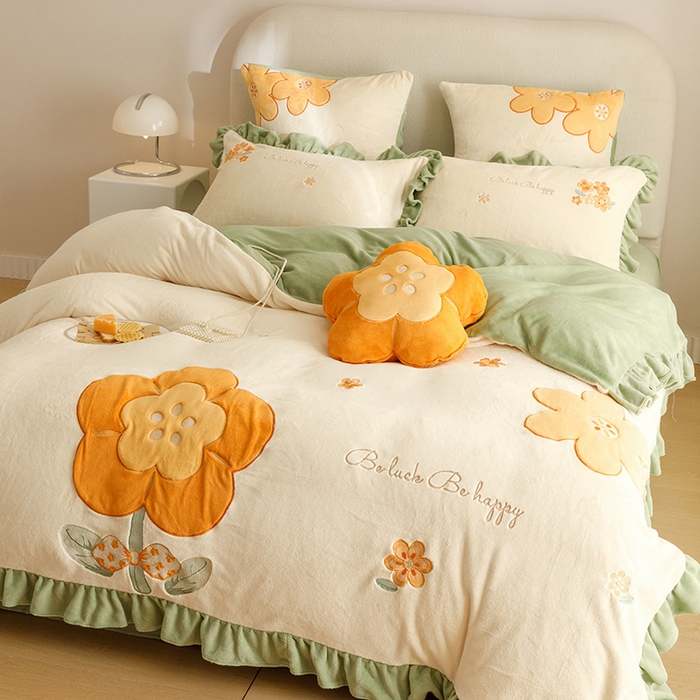 91家纺网 家纺一手货源 找家纺 绒梦里 2024新款加厚韩版贴布绣花牛奶绒-梦之花系列 梦之花-青春绿