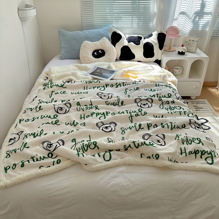 91家纺网 家纺一手货源 找家纺 萝莉家纺 2024秋冬新款多功能加厚牛奶绒羊羔绒多功能毛毯 字母熊