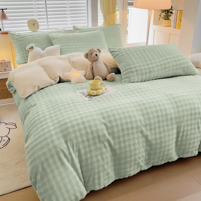 91家纺网 家纺一手货源 找家纺 琪琪阁家纺 2024新款牛奶绒泡泡绒四件套 抹茶绿