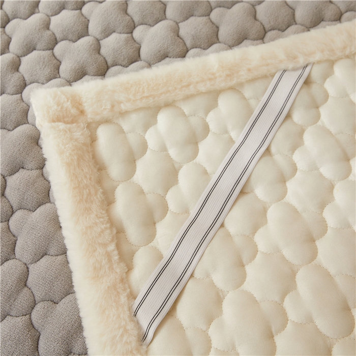 91家纺网 家纺一手货源 找家纺 喜居 2024新款A类加厚牛奶绒床褥子学生床垫子薄床垫床褥垫 暖阳灰