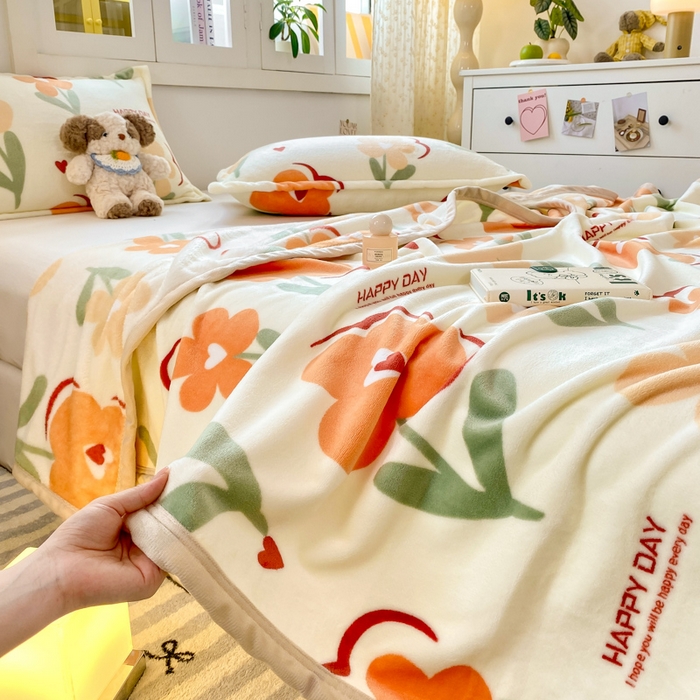 91家纺网 家纺一手货源 找家纺 楠沐家纺 2025新款双面牛奶绒多功能印花毛毯 朵朵花开