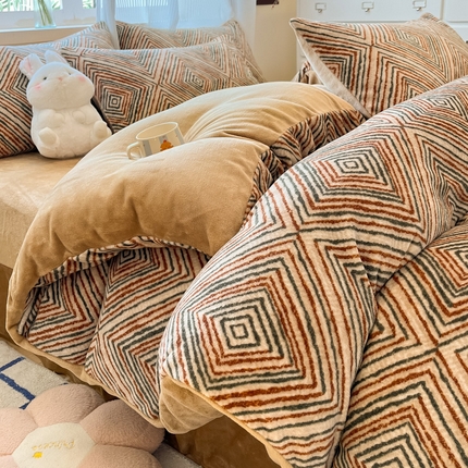 91家纺网 家纺一手货源 找家纺 （总）绘萱家居 2025新款高克重印花牛奶绒四件套