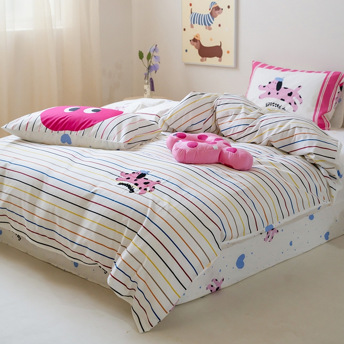 91家纺网 家纺一手货源 找家纺 窝米2024毛巾绣x数码 13370全棉撞色卡通系列四件套 蓝心狗