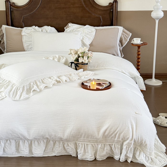 91家纺网 家纺一手货源 找家纺 玛奇朵 2024新款皱皱纱法式慵懒风奶芙蕾丝系列四件套 奶芙蕾丝-月白