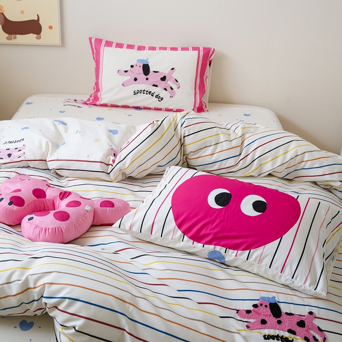 91家纺网 家纺一手货源 找家纺 窝米2024毛巾绣x数码 13370全棉撞色卡通系列四件套 蓝心狗