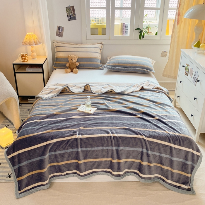 91家纺网 家纺一手货源 找家纺 楠沐家纺 2025新款双面牛奶绒多功能印花毛毯 简约都市