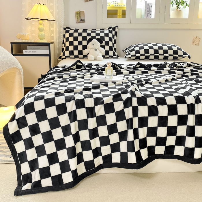 91家纺网 家纺一手货源 找家纺 楠沐家纺 2025新款双面牛奶绒多功能印花毛毯 棋盘格