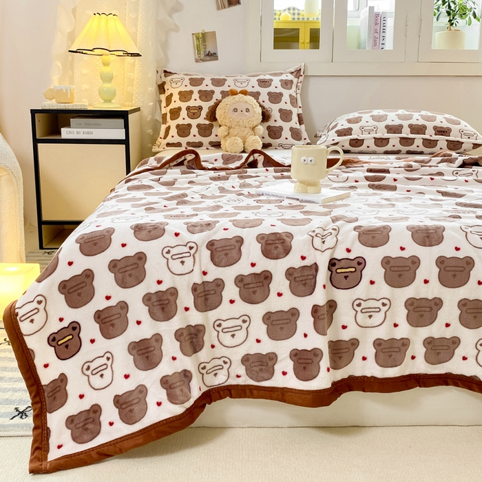 91家纺网 家纺一手货源 找家纺 楠沐家纺 2025新款双面牛奶绒多功能印花毛毯 小熊仔