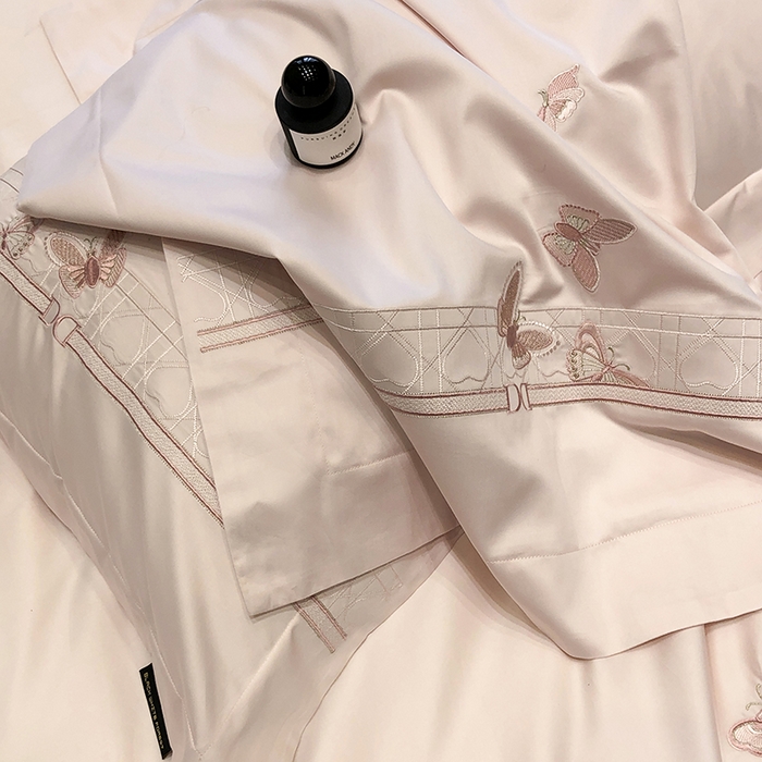 91家纺网 家纺一手货源 找家纺 （总）黑白森林 2024新款50X50S刺绣系列四件套-春漾