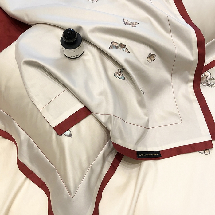 91家纺网 家纺一手货源 找家纺 黑白森林 2024新款50X50S刺绣系列四件套-薇尔花园 薇尔花园-红