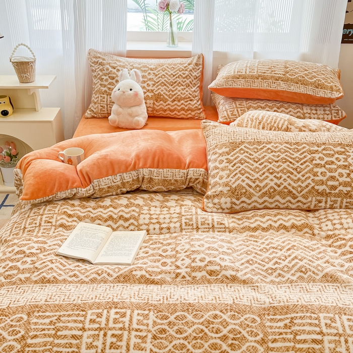 91家纺网 家纺一手货源 找家纺 绘萱家居 2025新款高克重印花牛奶绒四件套 布兰卡