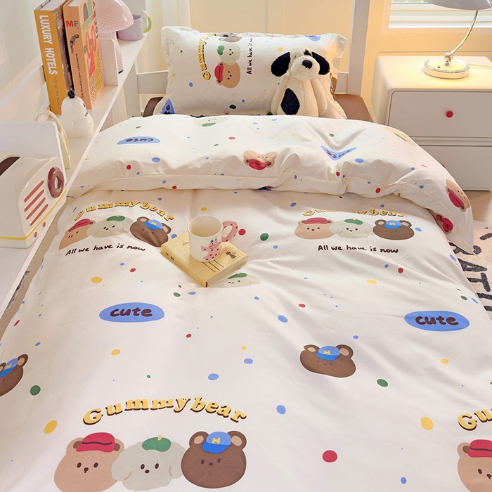 91家纺网 家纺一手货源 找家纺 楠沐家纺 2025新款亲肤芦荟棉印花学生宿舍上下铺四件套三件套 复古小熊