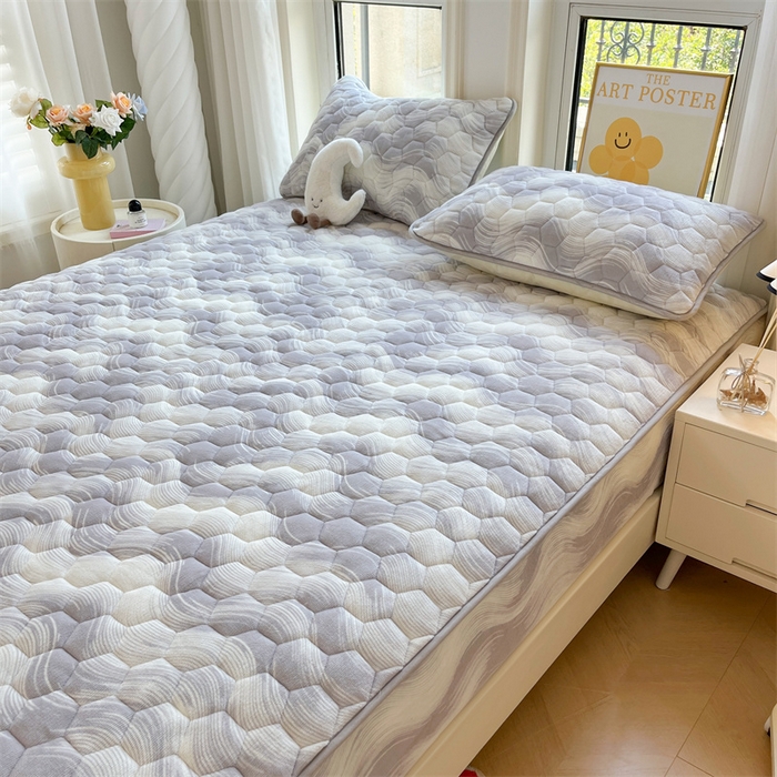 91家纺网 家纺一手货源 找家纺 伊人坊 2024新款牛奶绒印花大豆夹棉床笠 新潮海浪