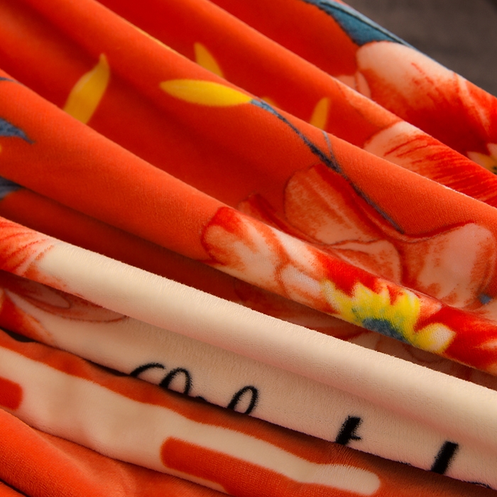 91家纺网 家纺一手货源 找家纺 曼尼家纺2025高克重直播印花床裙款法莱绒金貂珊瑚绒牛奶绒四件套 花间漫舞