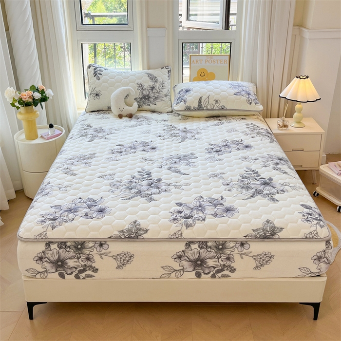 91家纺网 家纺一手货源 找家纺 伊人坊 2024新款牛奶绒印花大豆夹棉床笠 午后花园