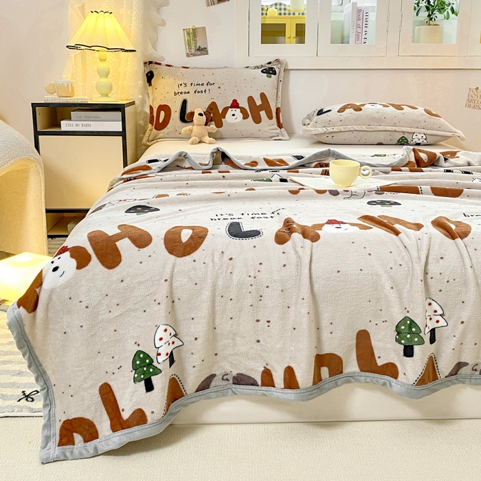 91家纺网 家纺一手货源 找家纺 楠沐家纺 2025新款双面牛奶绒多功能印花毛毯 字母狗