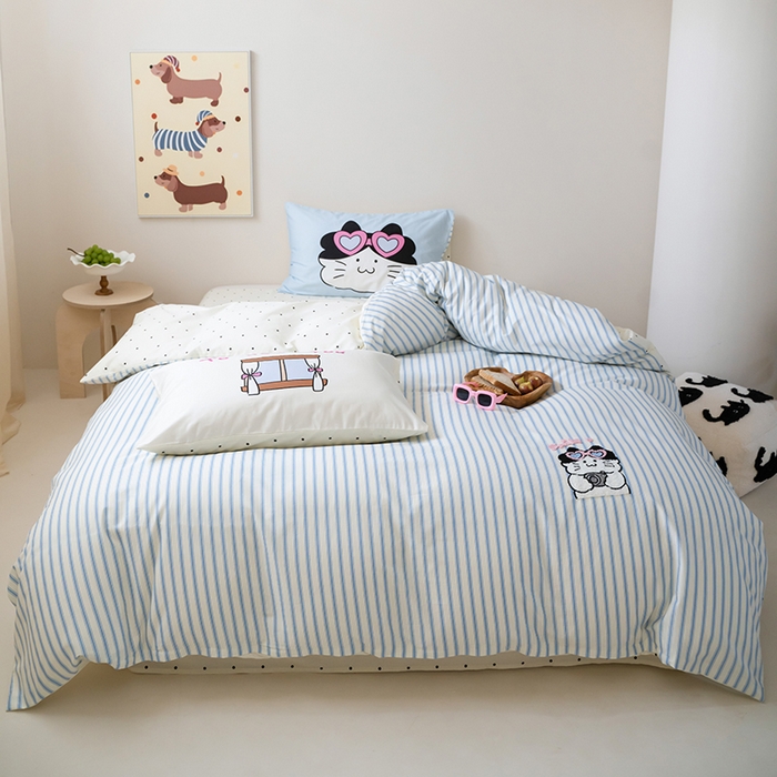 91家纺网 家纺一手货源 找家纺 窝米2024毛巾绣x数码 13370全棉撞色卡通系列四件套 郊游猫