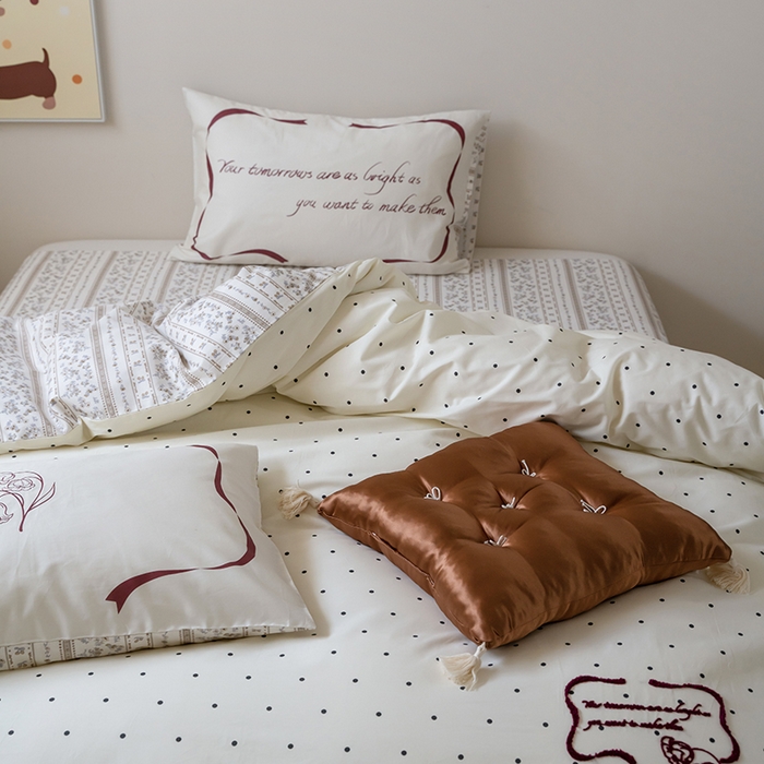 91家纺网 家纺一手货源 找家纺 窝米2024毛巾绣x数码 13370全棉撞色卡通系列四件套 铃兰