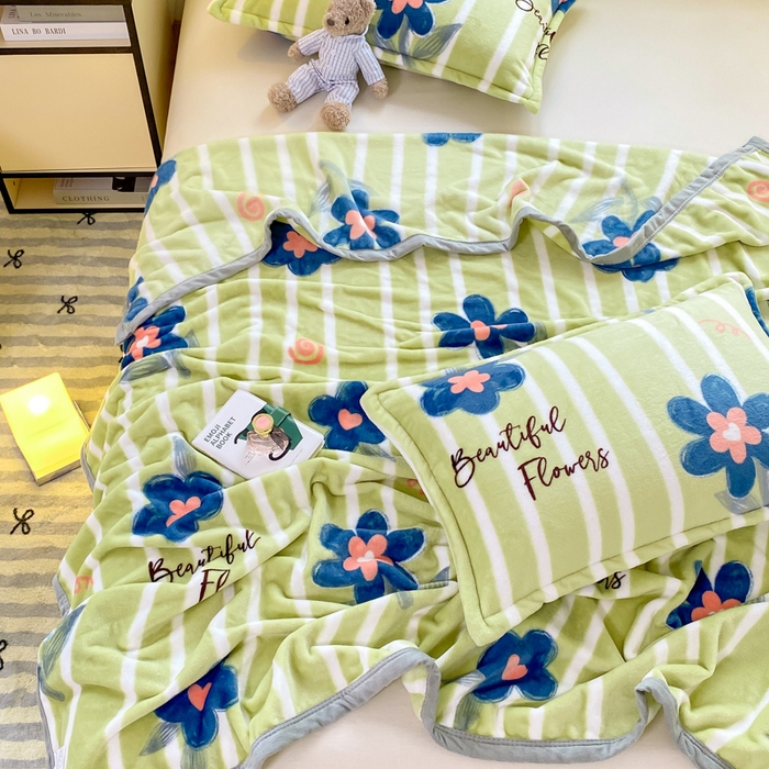 91家纺网 家纺一手货源 找家纺 楠沐家纺 2025新款双面牛奶绒多功能印花毛毯 小兰花