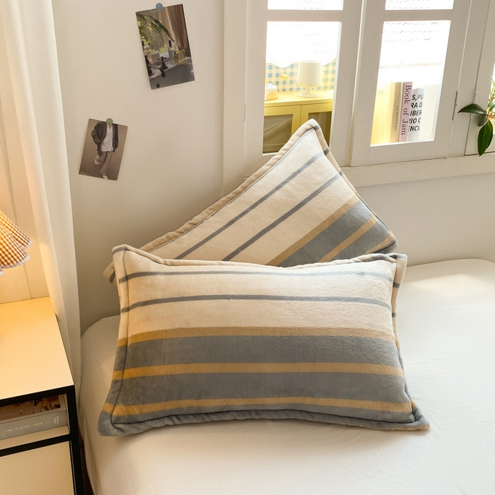 91家纺网 家纺一手货源 找家纺 楠沐家纺 2025新款双面牛奶绒多功能印花毛毯 简约都市