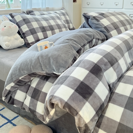 91家纺网 家纺一手货源 找家纺 （总）绘萱家居 2025新款高克重印花牛奶绒四件套